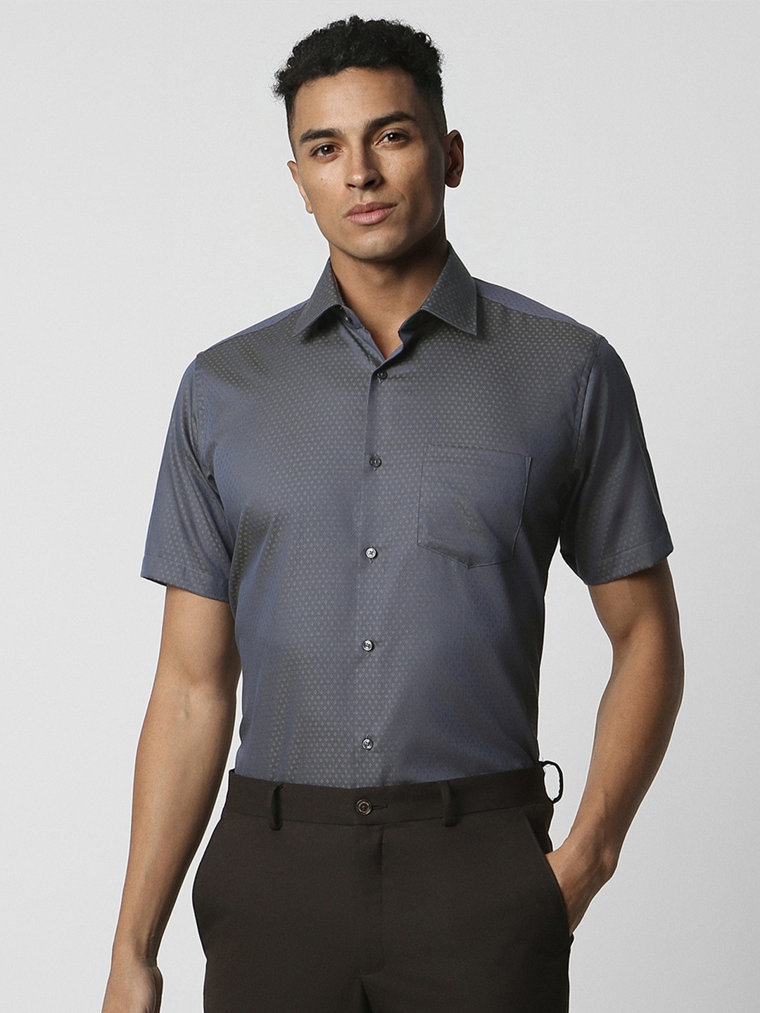 

Van Heusen Men Opaque Party Shirt, Grey
