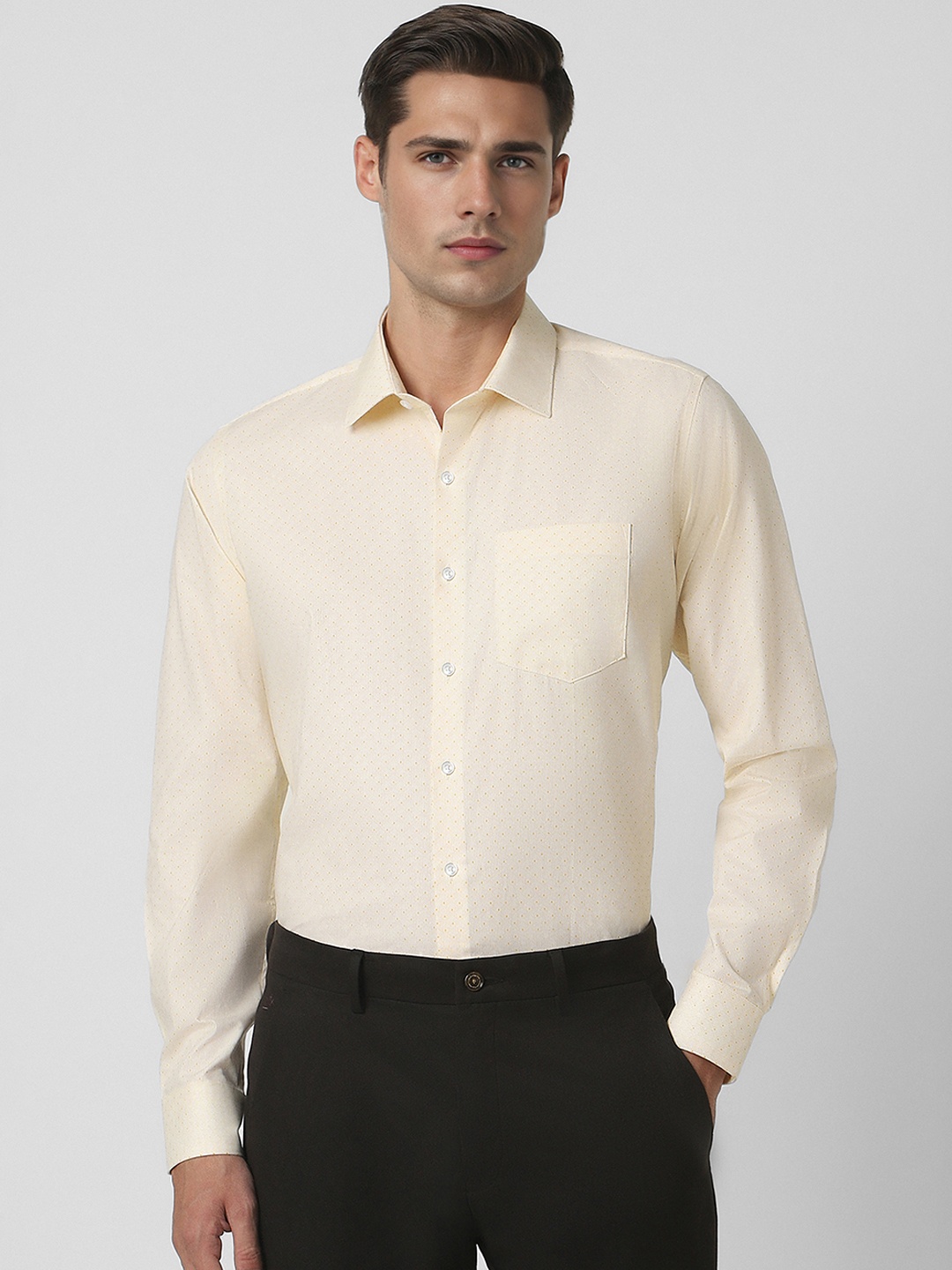 

Van Heusen Men Slim Fit Opaque Formal Shirt, Cream