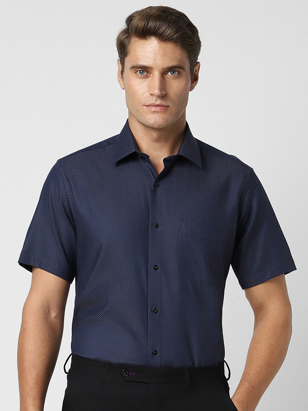 

Van Heusen Men Opaque Party Shirt, Navy blue
