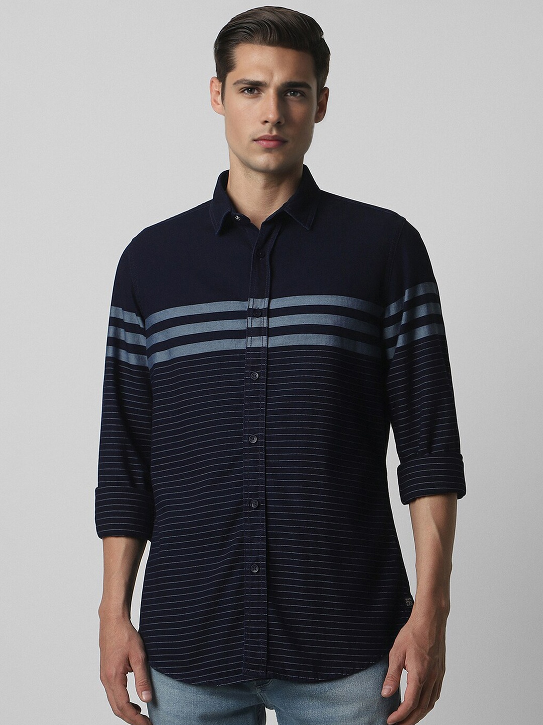 

VAN HEUSEN DENIM LABS Men Slim Fit Horizontal Stripes Opaque Striped Casual Shirt, Navy blue