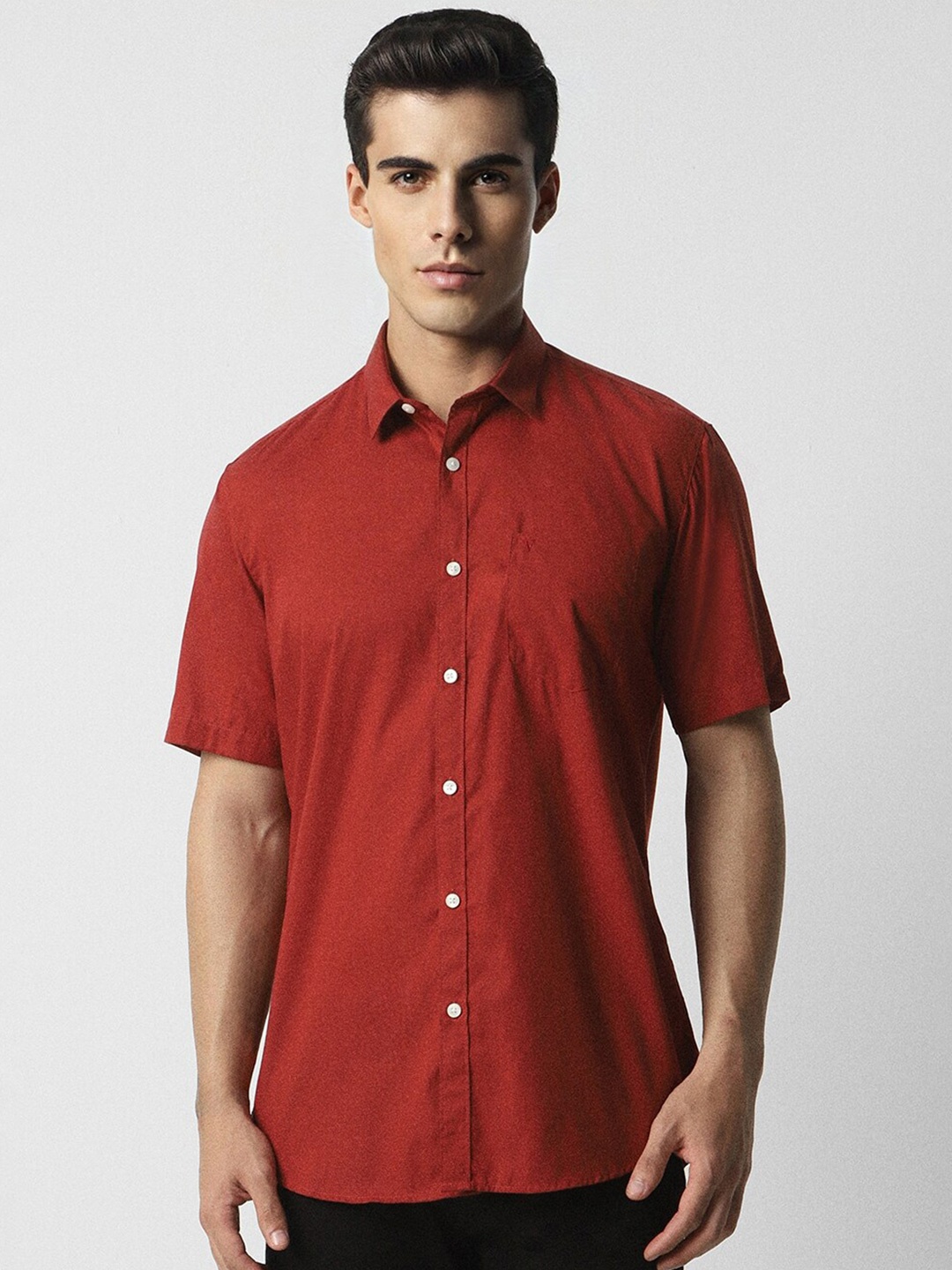

Van Heusen Sport Men Slim Fit Opaque Printed Casual Shirt, Red
