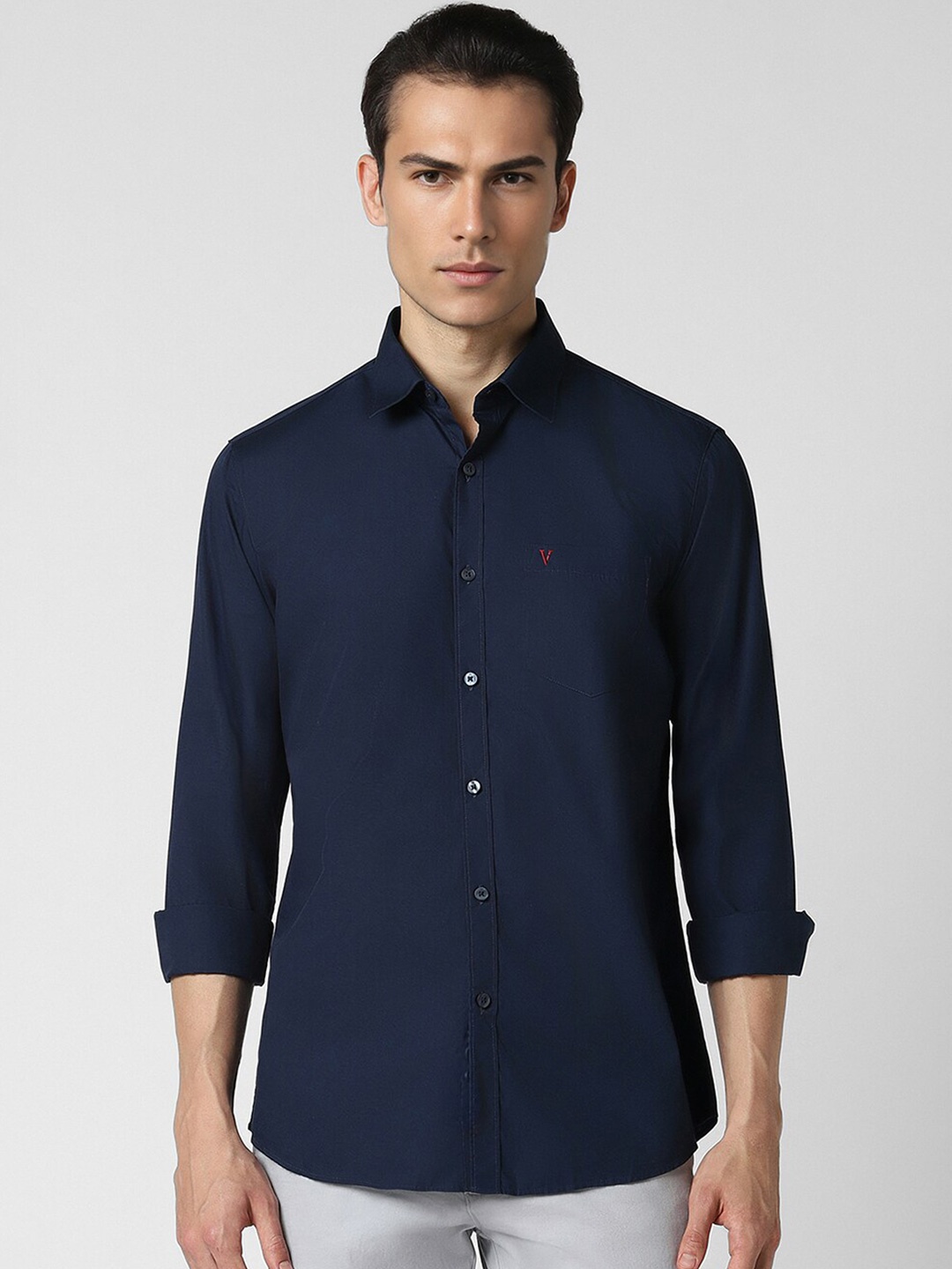 

Van Heusen Sport Men Slim Fit Opaque Casual Shirt, Navy blue