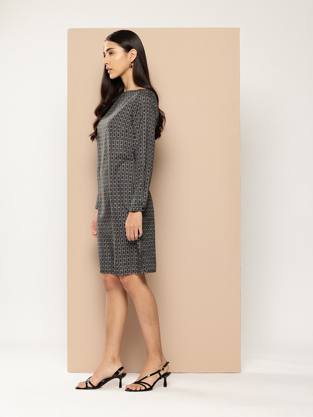 

Chemistry Geometric Printed Sheath Dress, Black