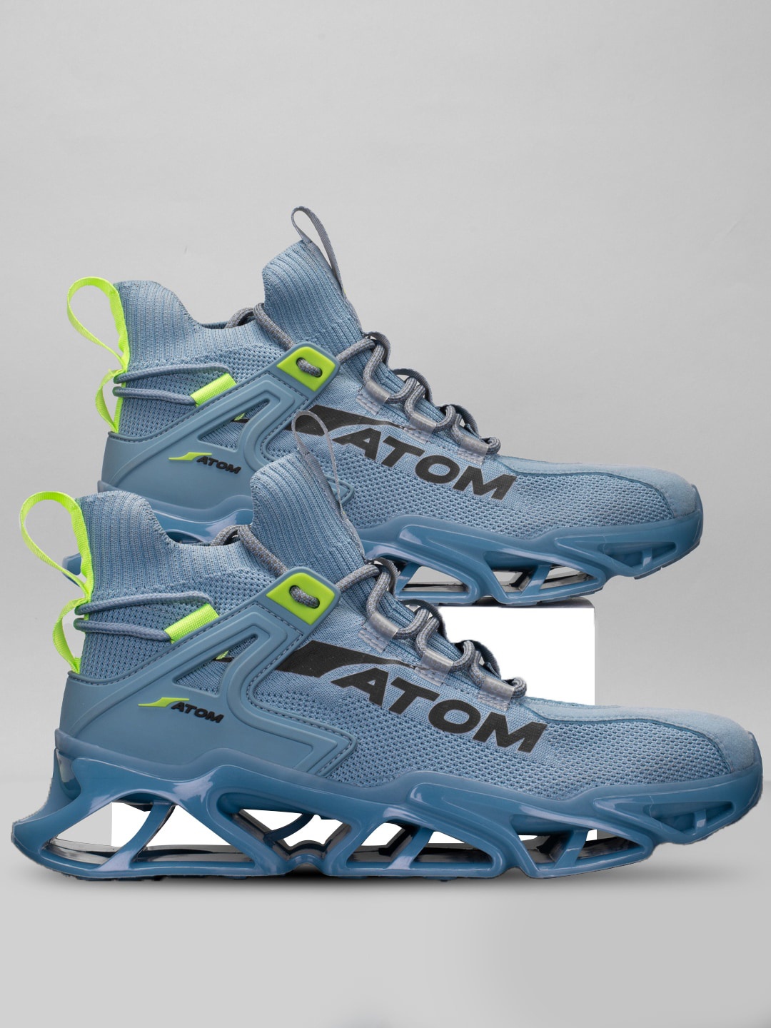 

Atom Men Textured Lace Up Sneakers, Blue