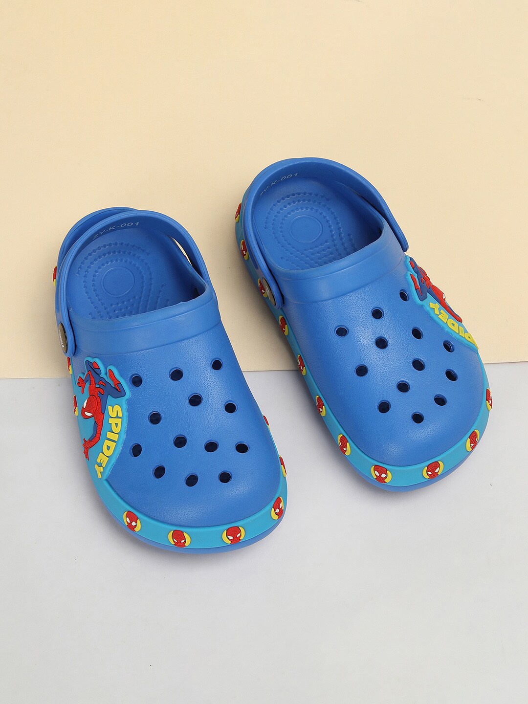 

Fame Forever by Lifestyle Boys Self Design Rubber Clogs, Blue