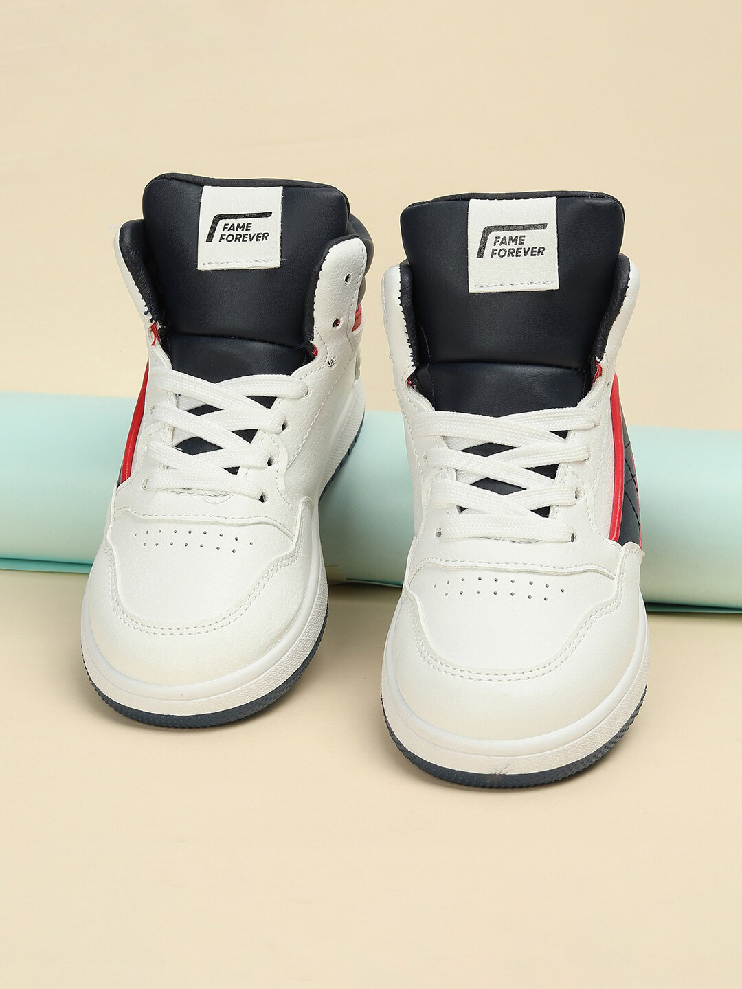 

Fame Forever by Lifestyle Boys Colourblocked PU Sneakers, White