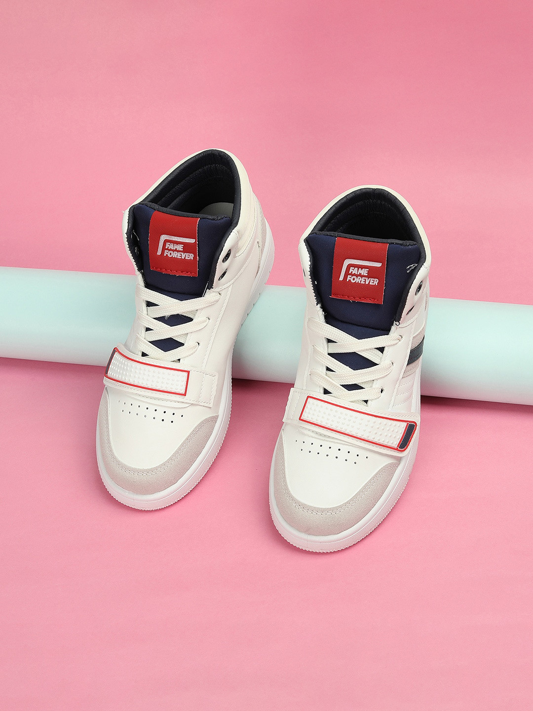 

Fame Forever by Lifestyle Boys Round Toe Lace-Ups Sneakers, White