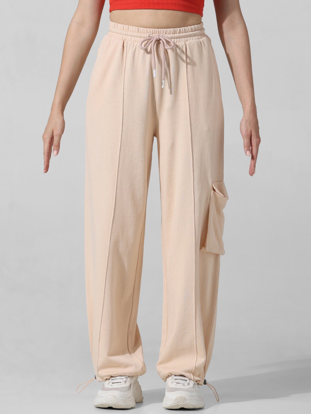 

ONLY Women Tapered Fit High-Rise Trousers, Cream