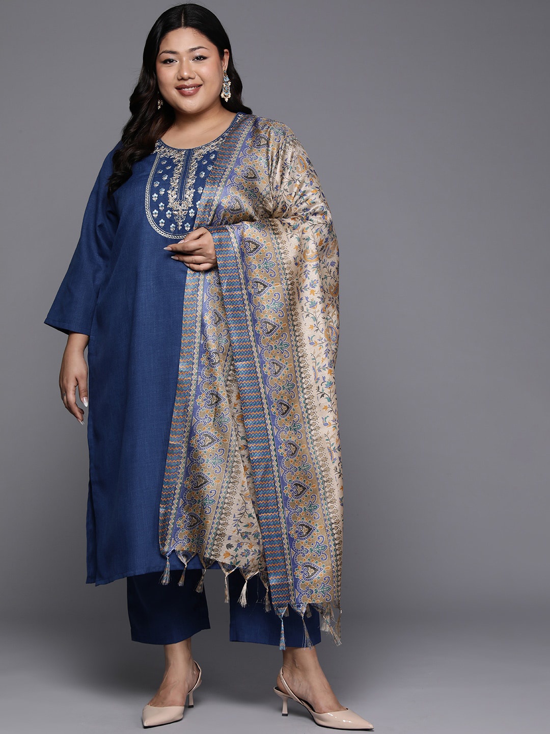 

Sztori Plus Size Embroidered Straight Kurta & Trousers With Dupatta, Blue