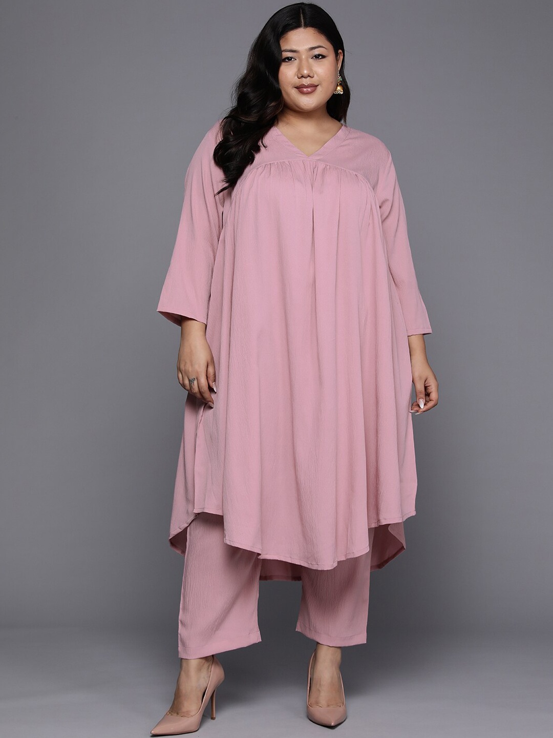 

Sztori Plus Size V Neck A Line Kurta With Trouser, Pink