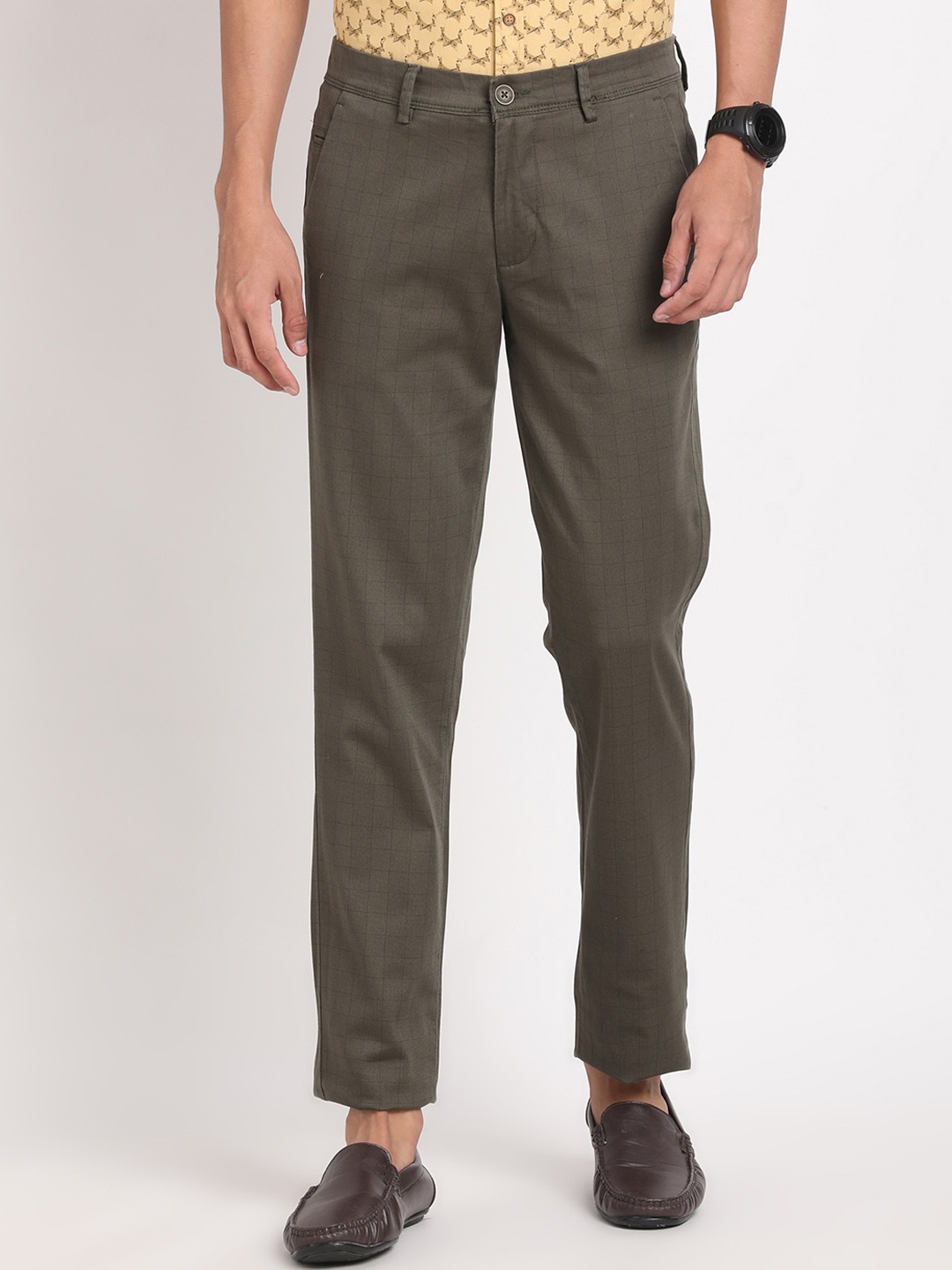 

Turtle Men Checked Relaxed Skinny Fit Trousers, Brown
