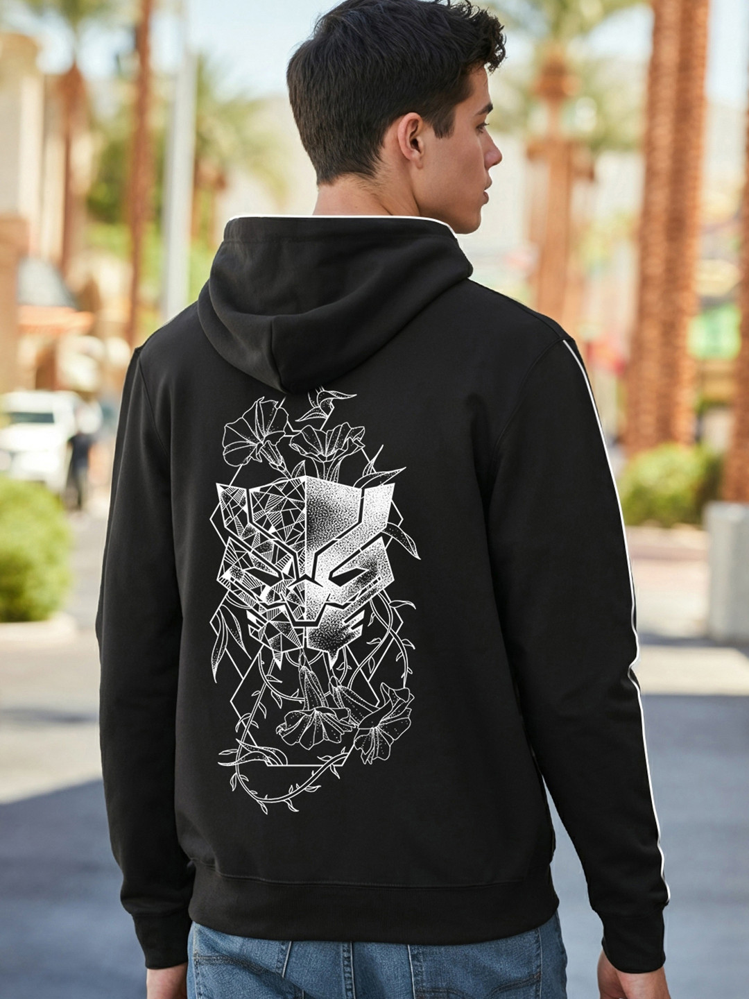

Bewakoof Men Hooded Sweatshirt, Black