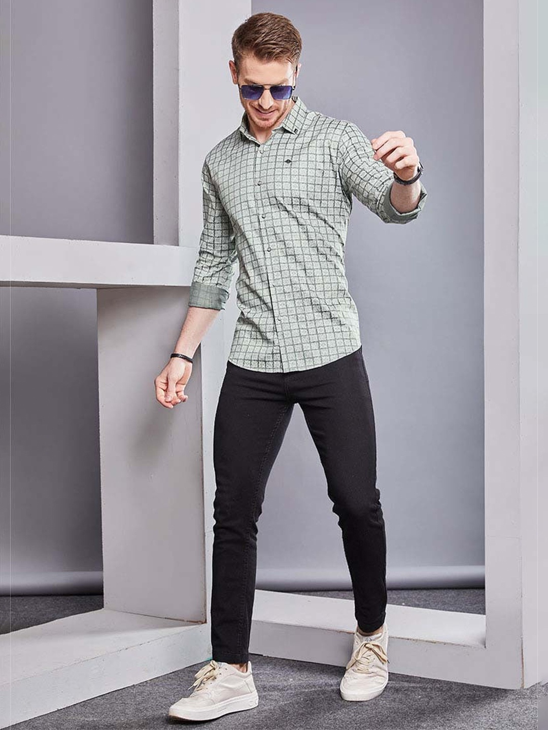 

ALMATY Men Comfort Slim Fit Opaque Checked Shirt, Green