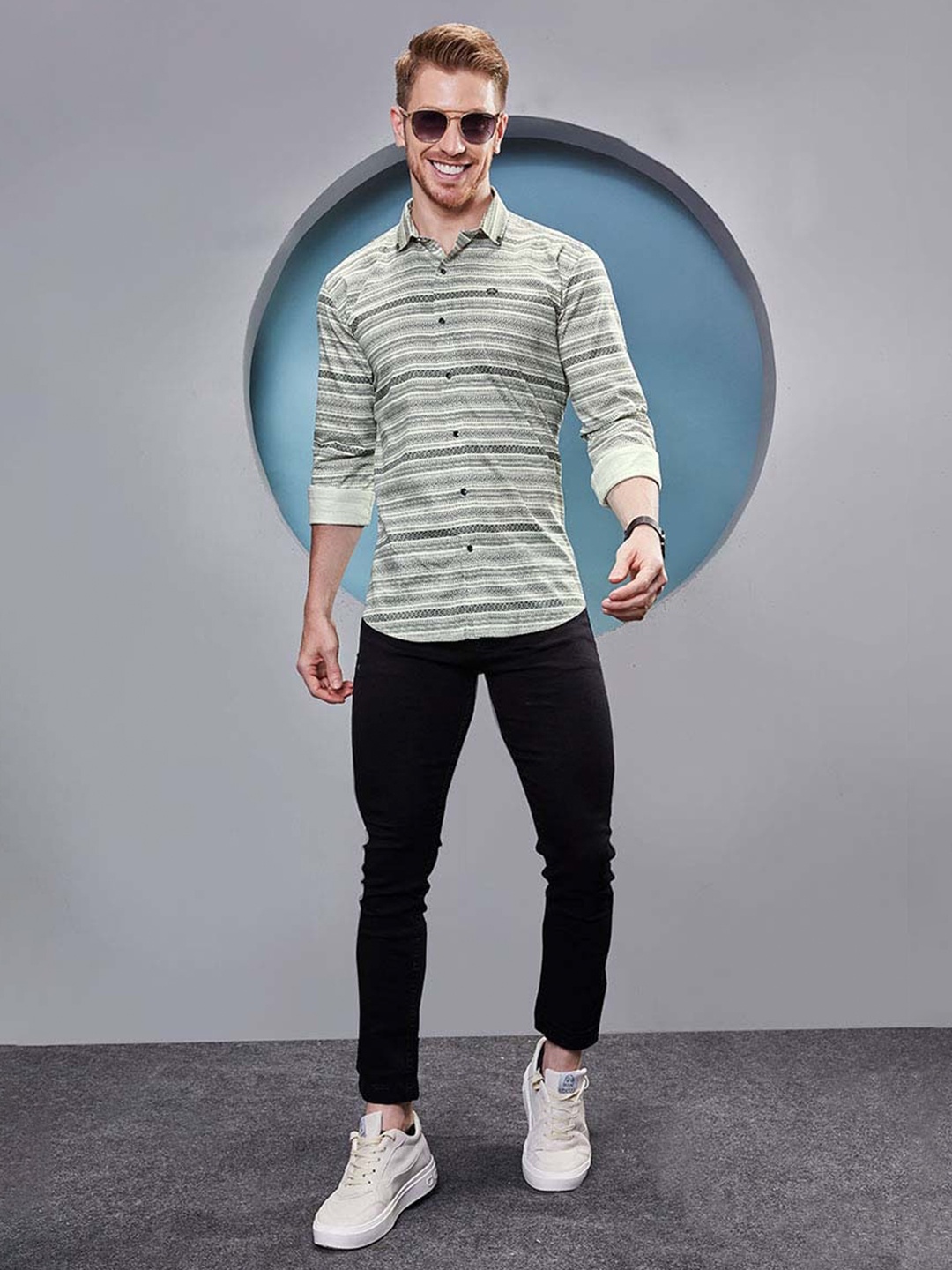

ALMATY Men Comfort Slim Fit Opaque Printed Party Shirt, Green