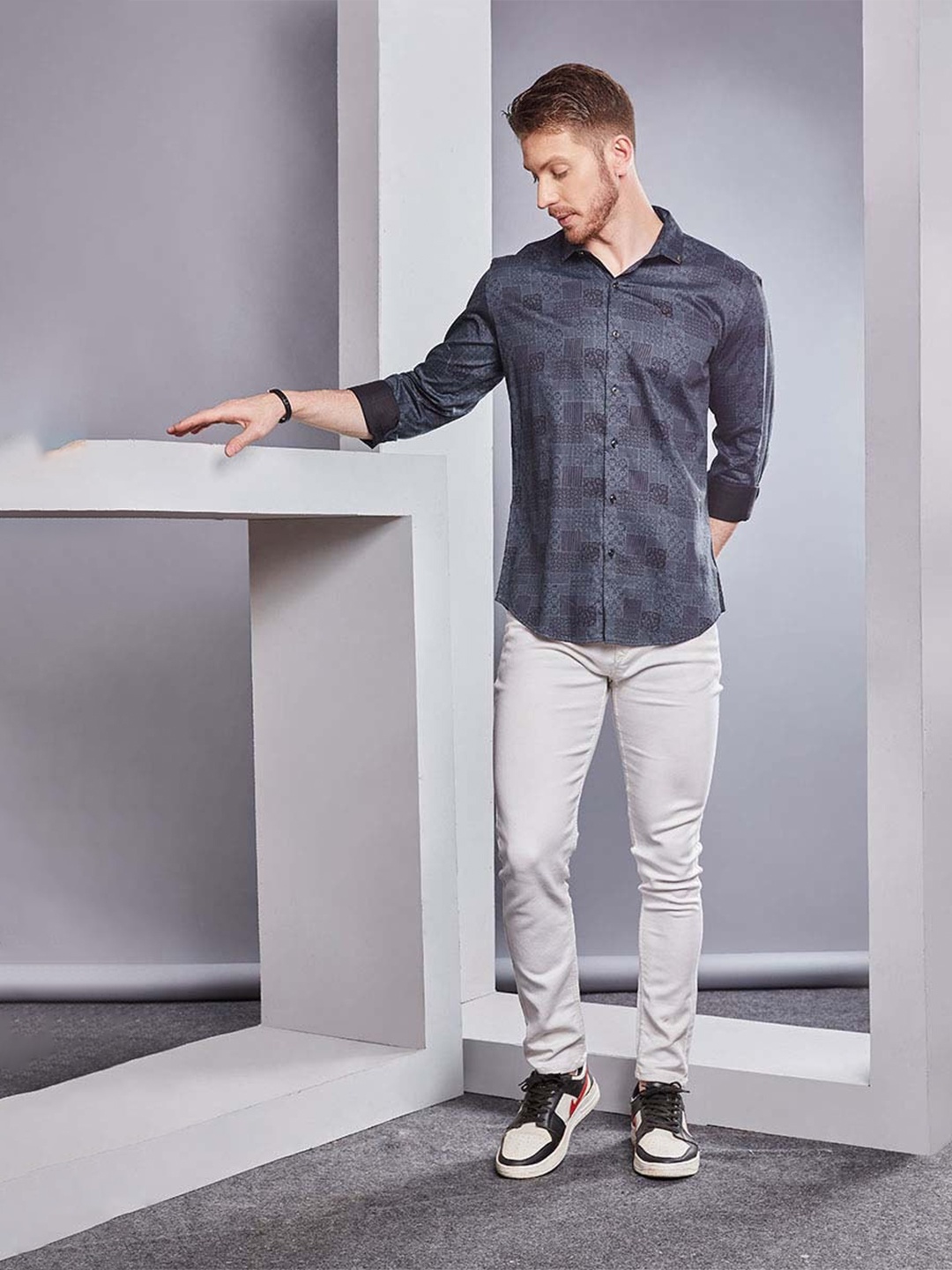 

ALMATY Men Comfort Slim Fit Opaque Party Shirt, Navy blue
