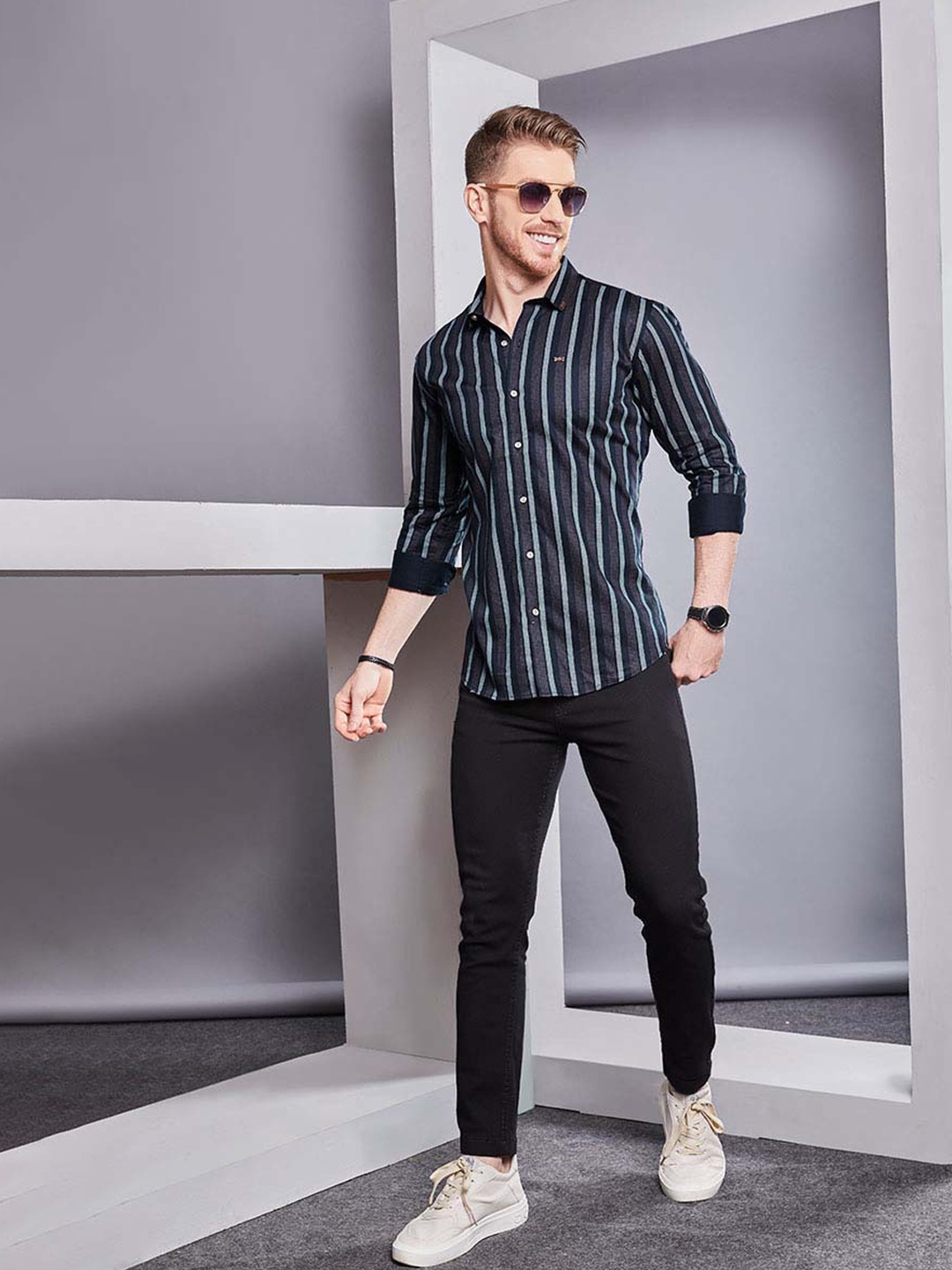 

ALMATY Men Comfort Slim Fit Opaque Striped Party Shirt, Navy blue