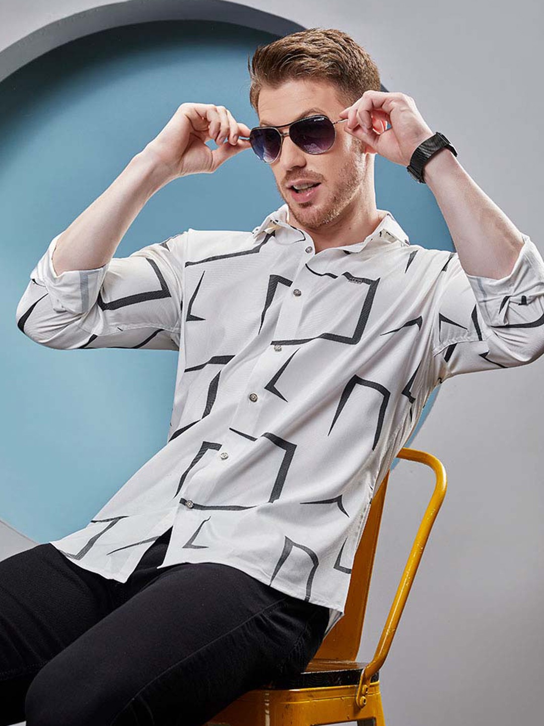 

ALMATY Men Comfort Slim Fit Opaque Checked Party Shirt, White