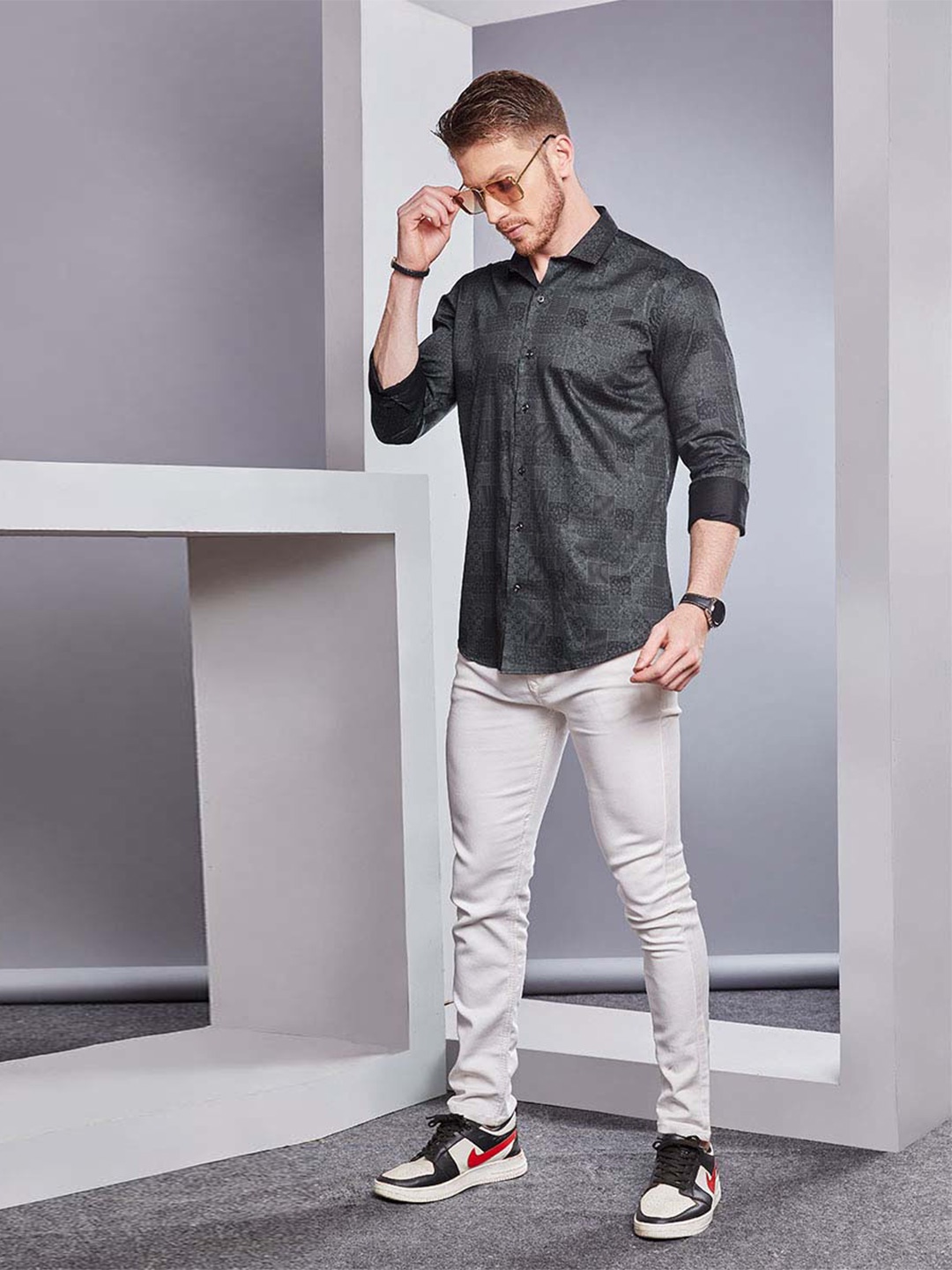 

ALMATY Men Comfort Slim Fit Opaque Party Shirt, Black