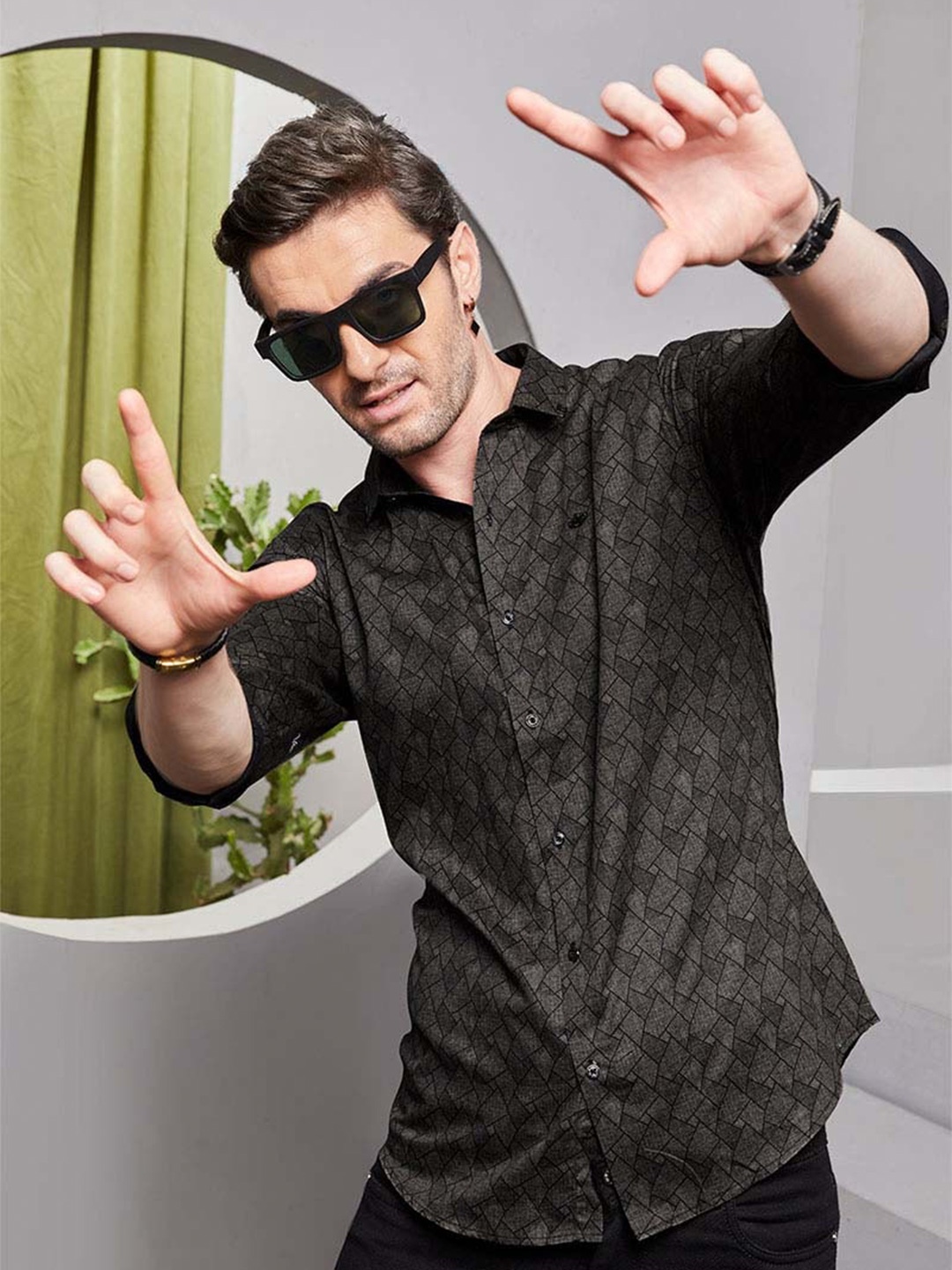 

ALMATY Men Comfort Slim Fit Opaque Printed Party Shirt, Black