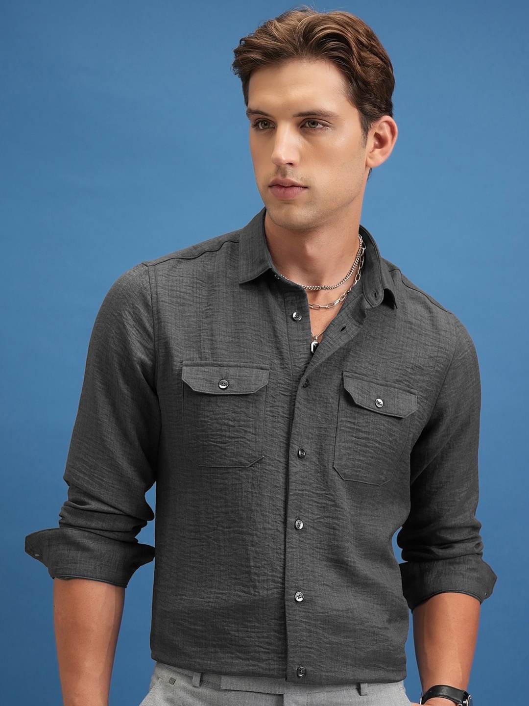 

Locomotive Premium Men Linen Solid Utility Pocket Shirt, Grey