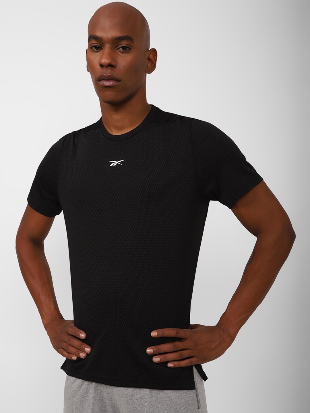 

Reebok Rbk Performance TS Sweatshift Move Slim-Fit T-Shirt, Black