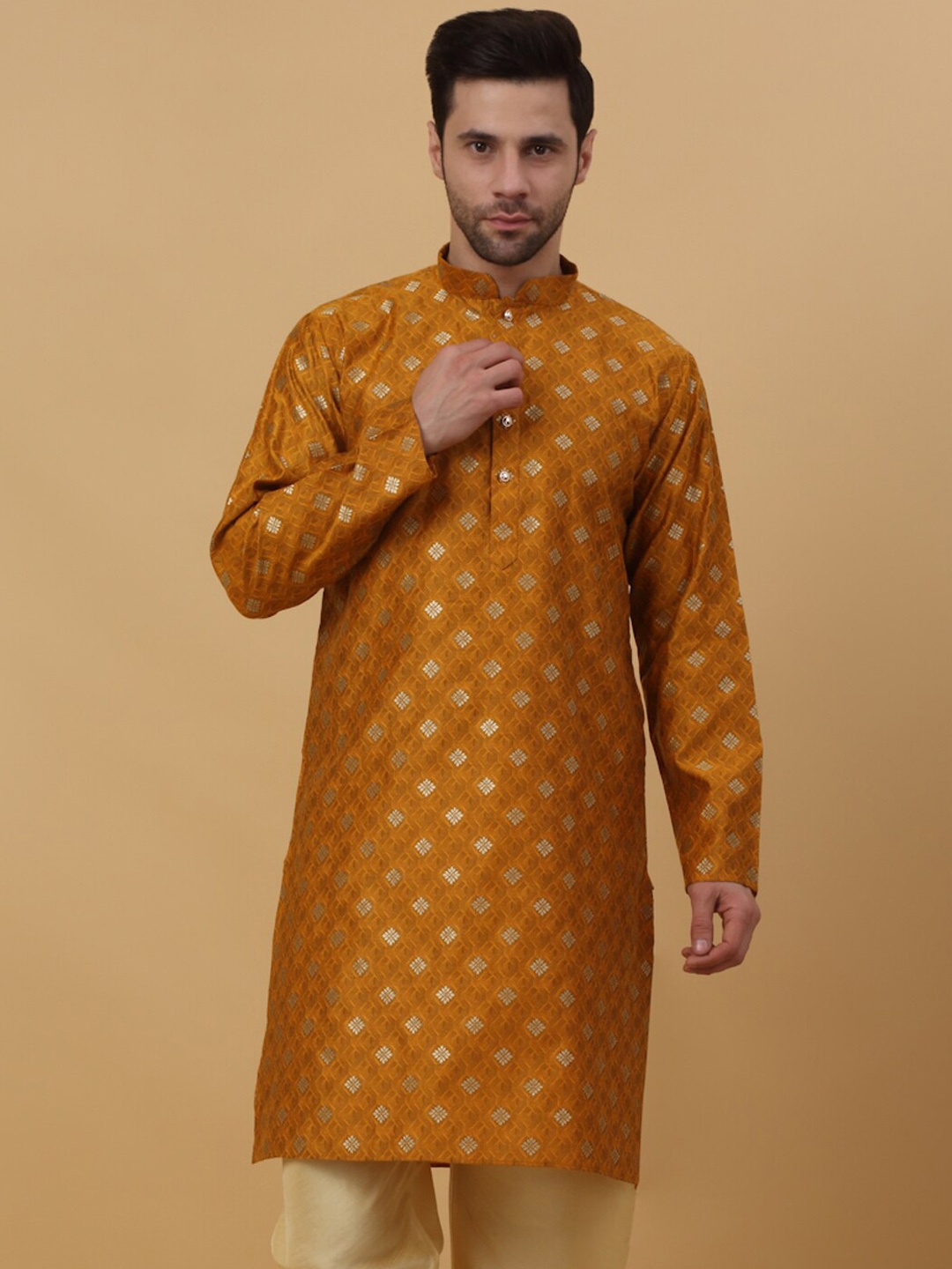 

KRAFT INDIA Men Flared Sleeves Thread Work Jacquard Kurta, Yellow