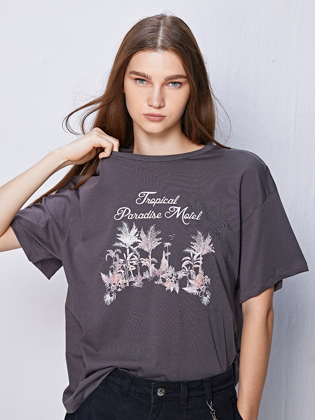 

COVER STORY Women Printed Extended Sleeves Boxy T-shirt, Grey