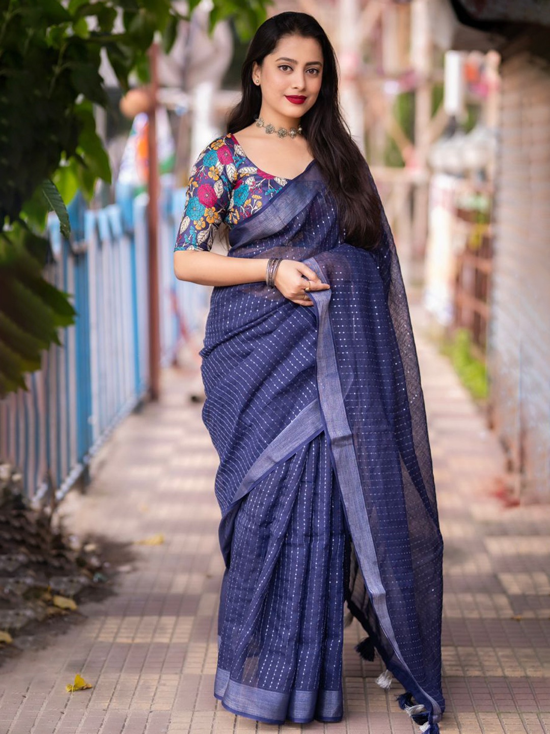 

STAVA CREATION Embellished Sequinned Saree, Blue