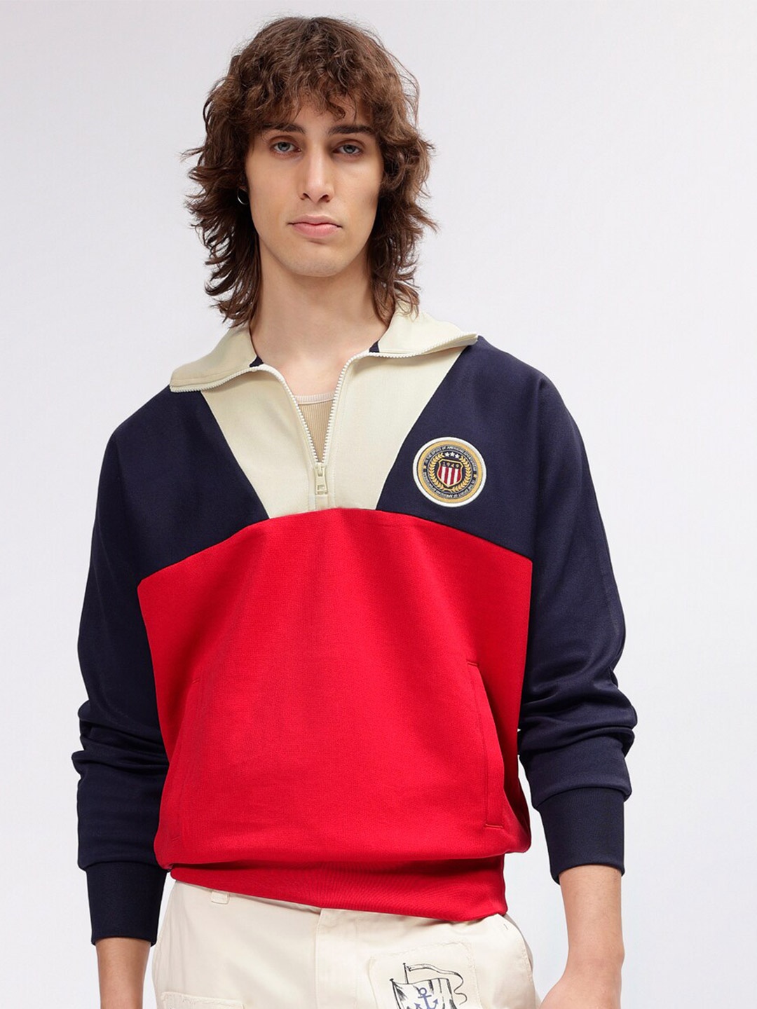 

GANT Men Colourblocked Sweatshirt, Blue