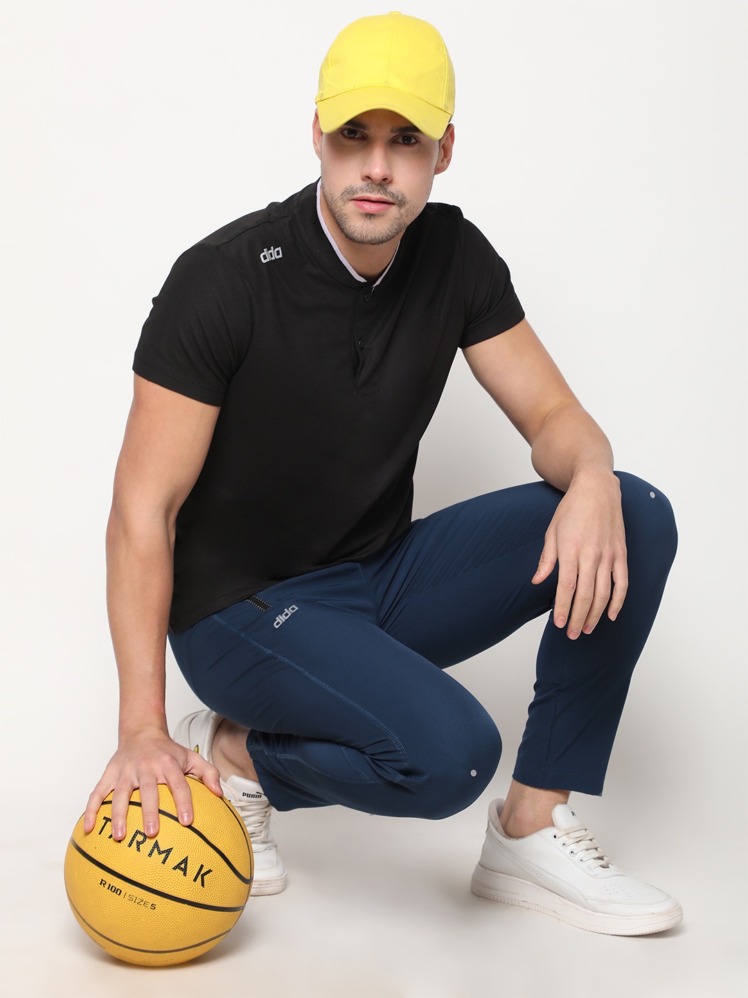 

DIDA Men Henley Neck Dri-FIT Pockets T-shirt, Black