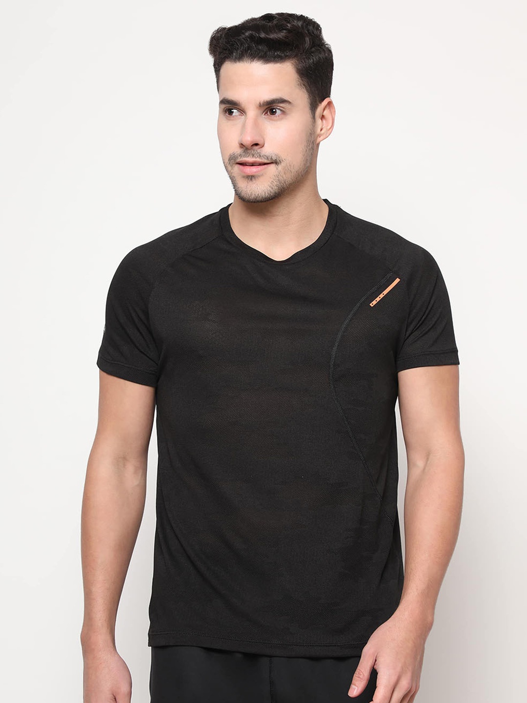 

DIDA Men V-Neck Dri-FIT Pockets T-shirt, Black