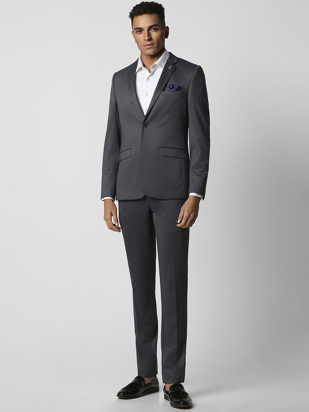 

Van Heusen Slim-Fit Single-Breasted Two-Piece Formal Suit, Grey