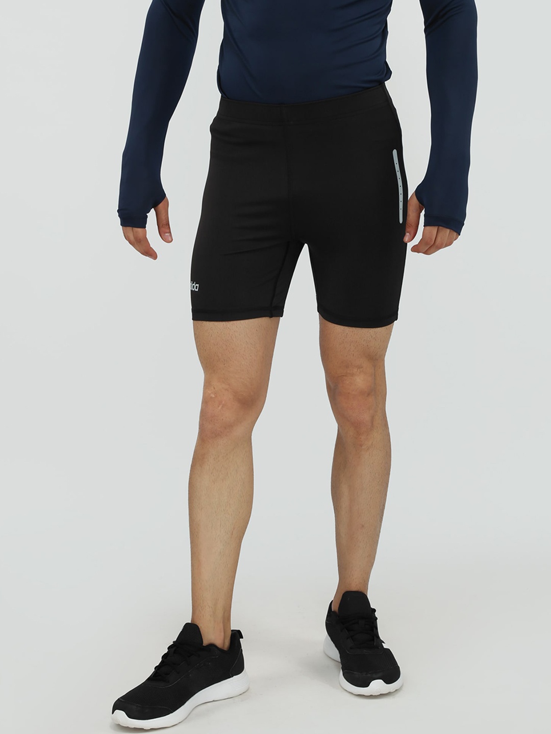 

DIDA Men Skinny Fit Light Weight Dri-Fit Technology Sports Shorts, Black