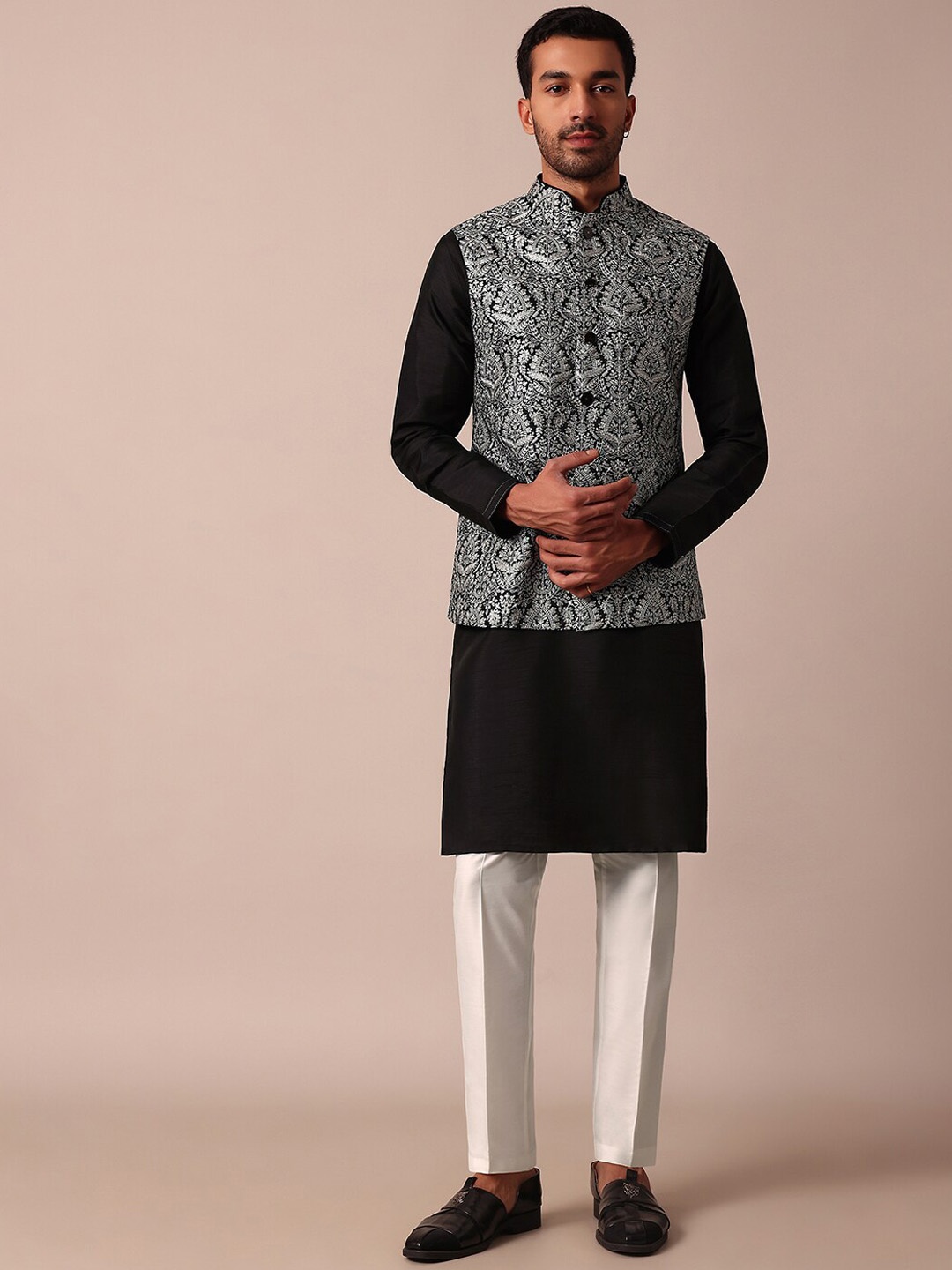 

KALKI Fashion Embroidered Regular Kurta with Pyjamas, Black