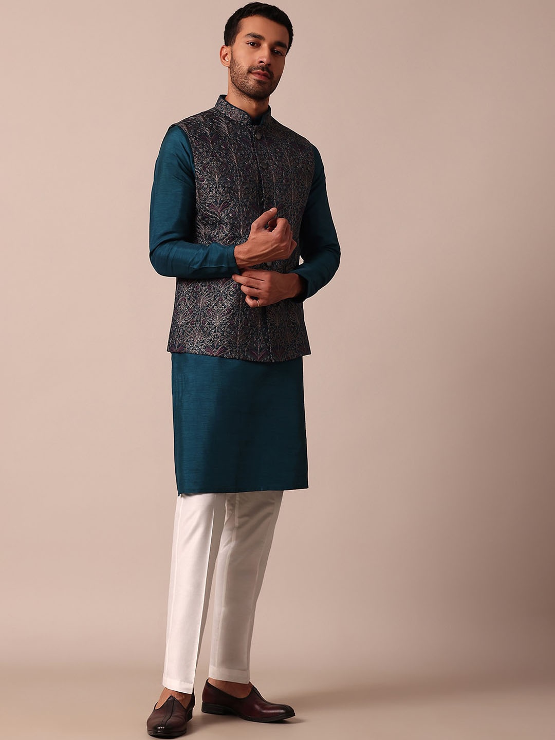 

KALKI Fashion Regular Kurta with Pyjamas, Blue
