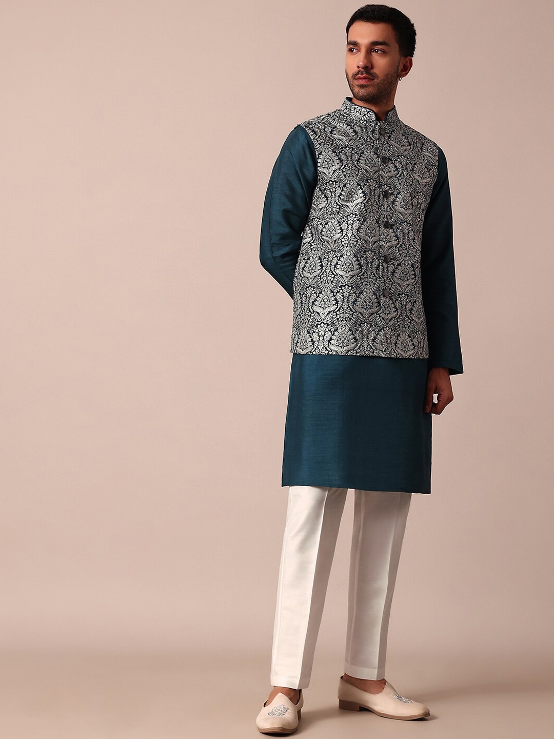 

KALKI Fashion Regular Kurta with Pyjamas, Blue