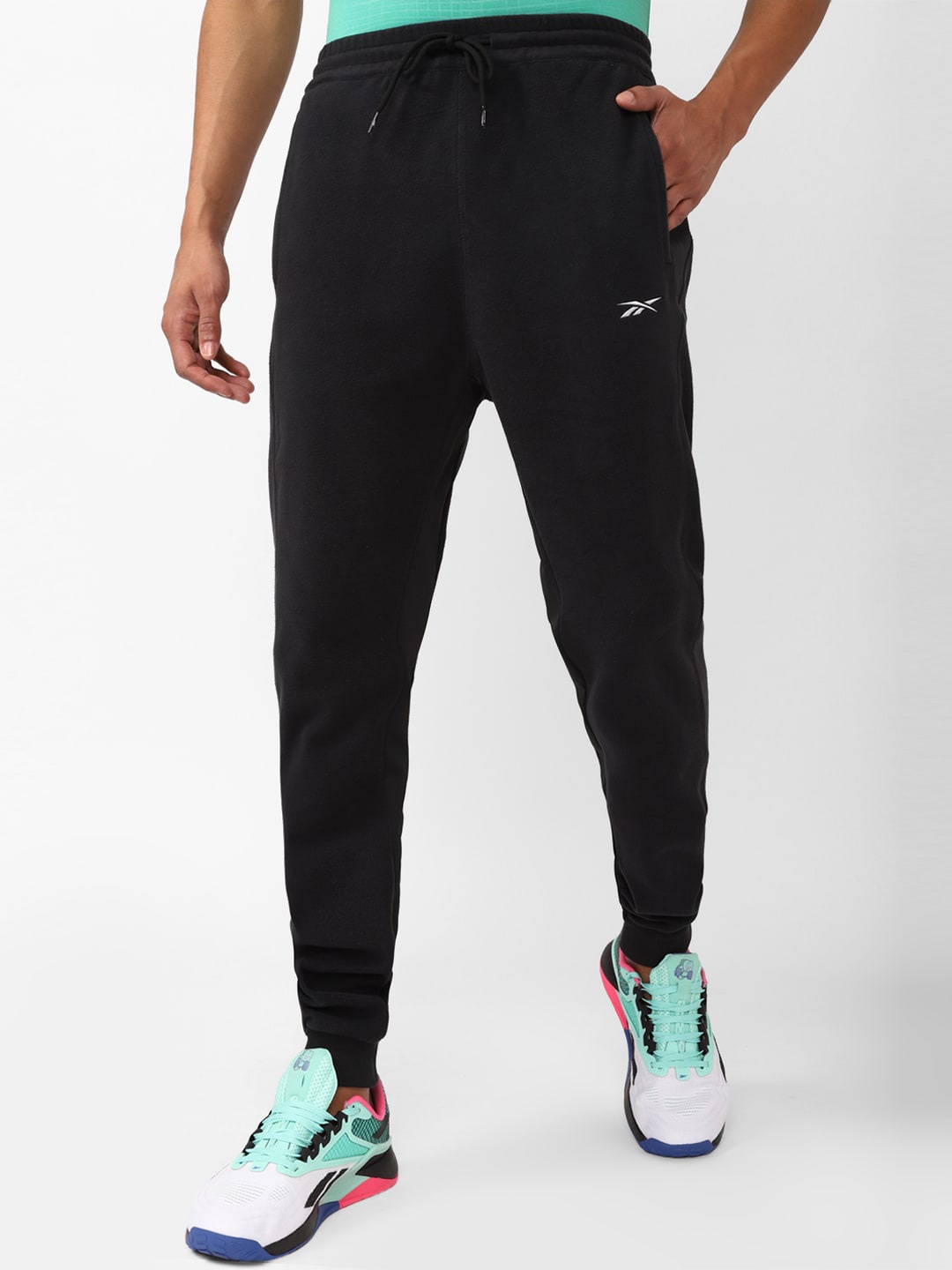 

Reebok Men Fitness WOR Thermowarm Track Pant, Black