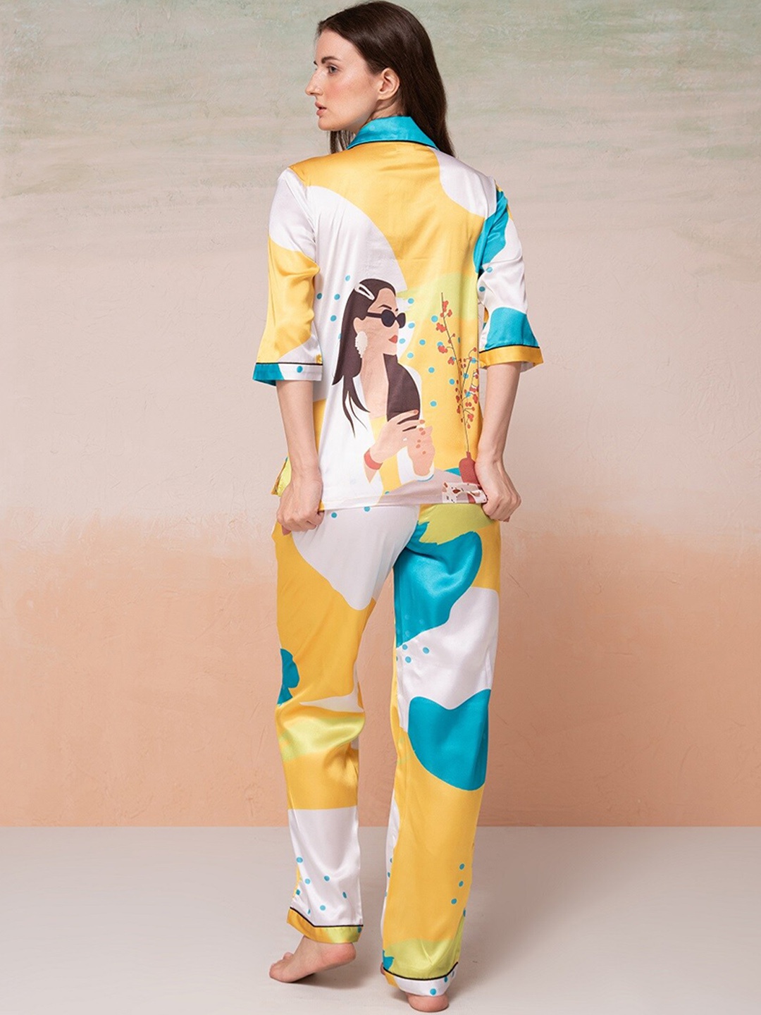 

Bannos Swagger Printed Satin Night suit, Yellow