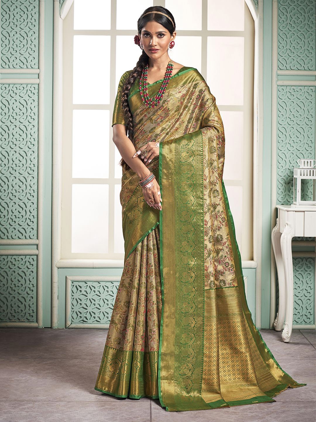 

Satrani Floral Woven Design Zari Art Silk Banarasi Saree, Gold