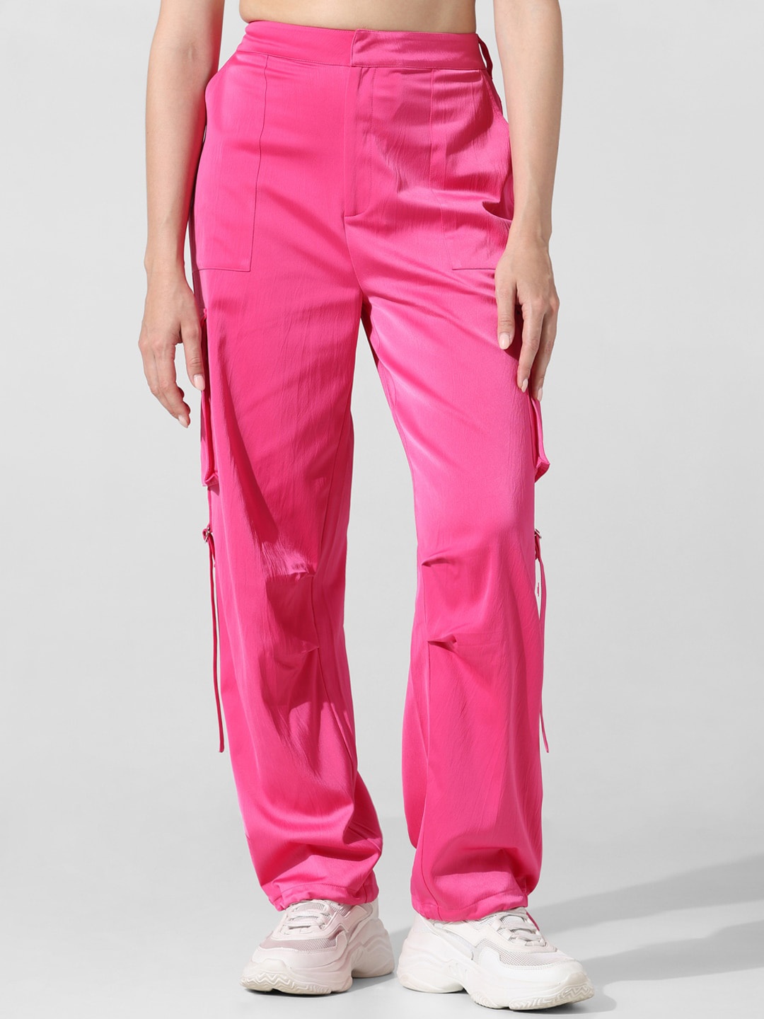 

ONLY Women Loose Fit High-Rise Cargo Trousers, Pink