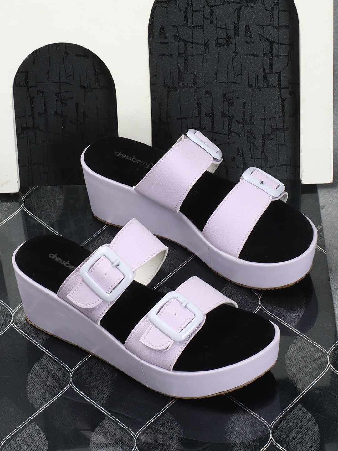 

DressBerry Open Toe Flatform Heels with Buckles, Purple