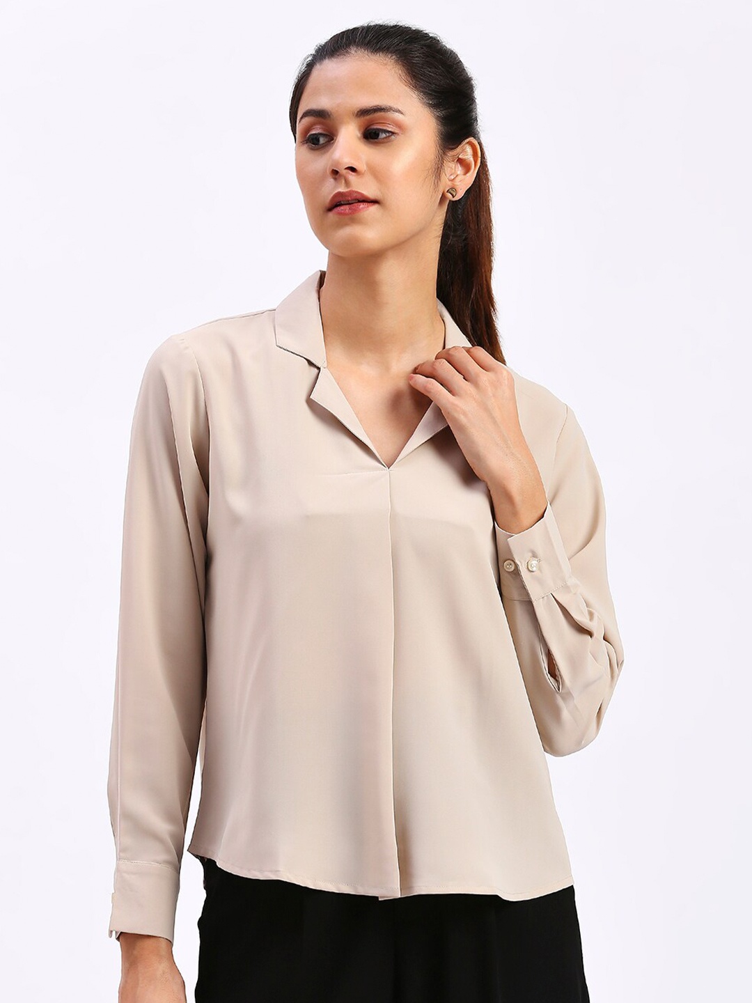 

FITHUB Shirt Style Top, Beige