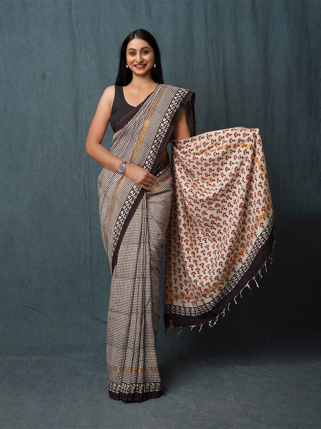 

Unnati Silks Checked Handloom Bagru Saree, Cream