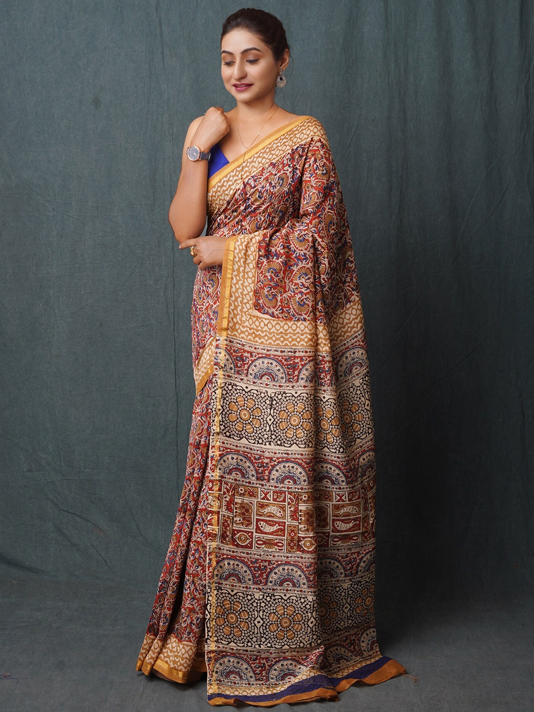 

Unnati Silks Tie and Dye Silk Cotton Handloom Chanderi Saree, Red