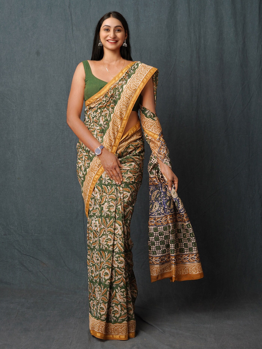 

Unnati Silks Floral Zari Silk Cotton Handloom Chanderi Saree, Green
