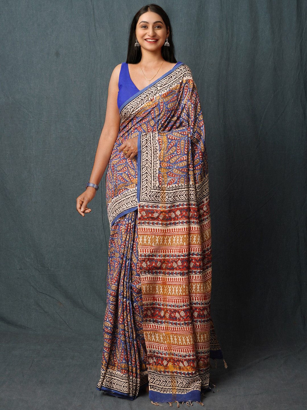 

Unnati Silks Ethnic Motifs Handloom Bagru Saree, Blue