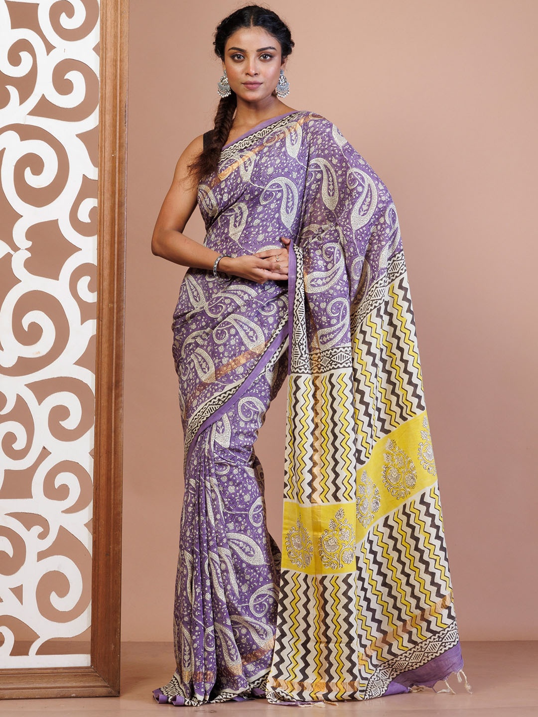 

Unnati Silks Ethnic Motifs Handloom Bagru Saree, Purple