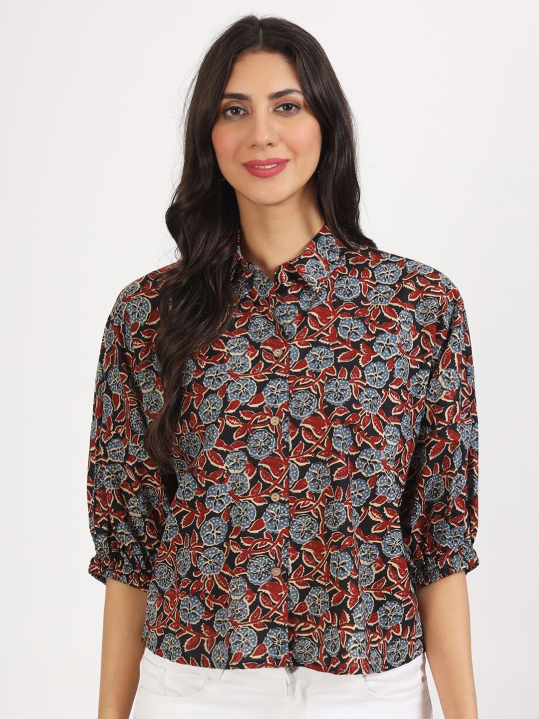 

Divena Floral Printed Shirt Collar Three-Quarter Sleeves Cotton Top, Black