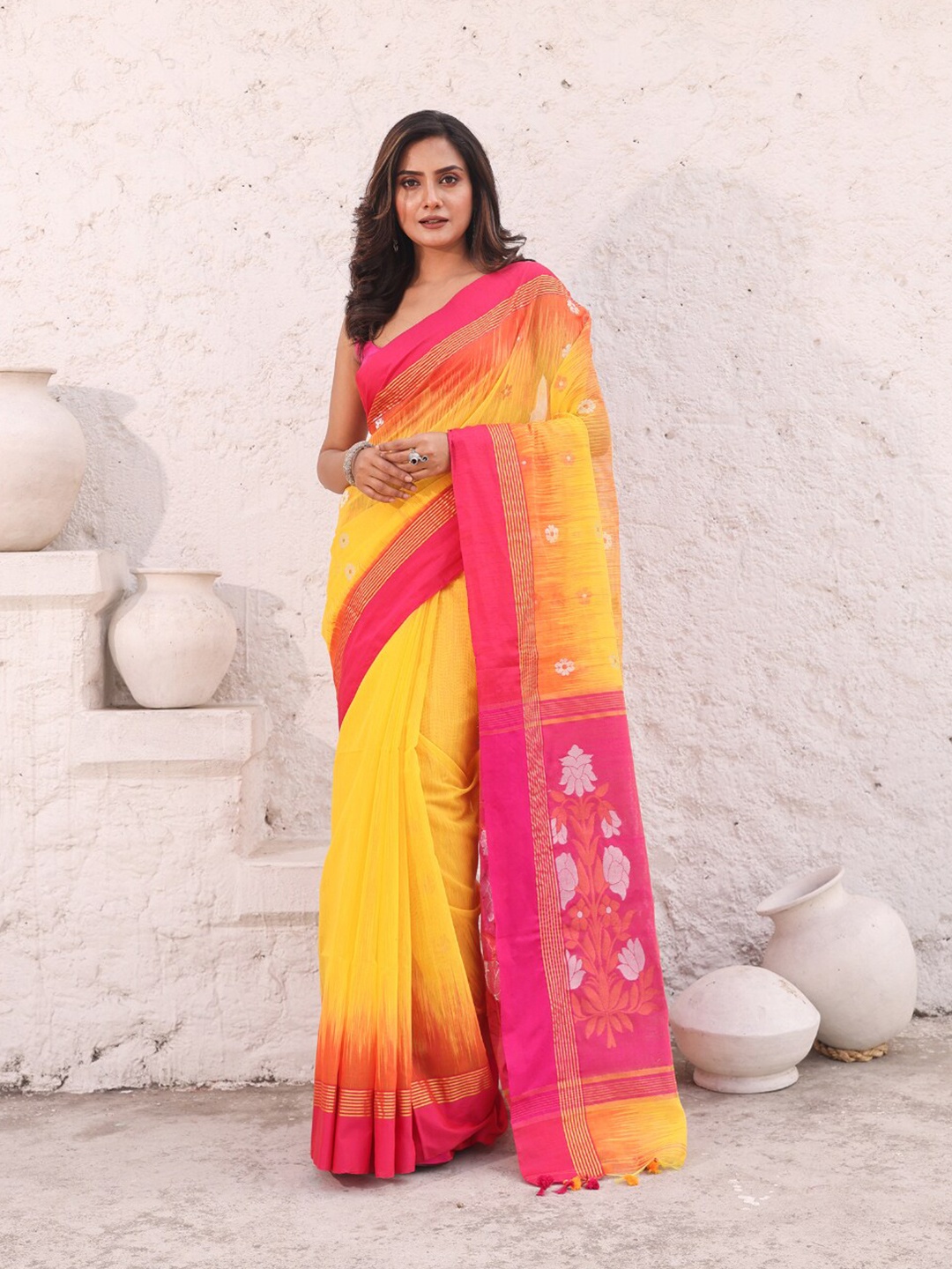 

Charukriti Ethnic Motifs Woven Design Ikat Saree, Yellow