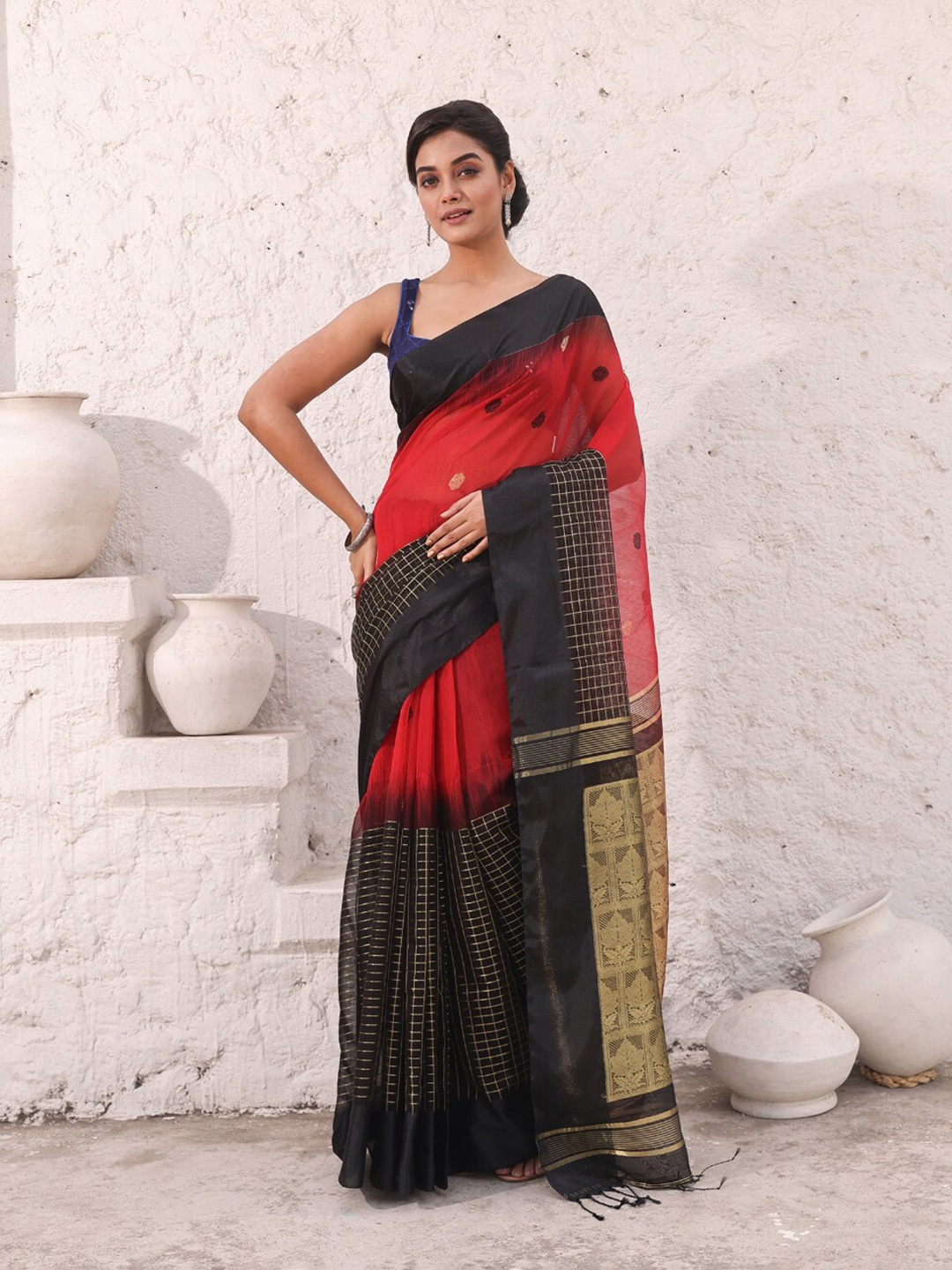 

Charukriti Ethnic Motifs Woven Design Zari Ikat Saree, Red